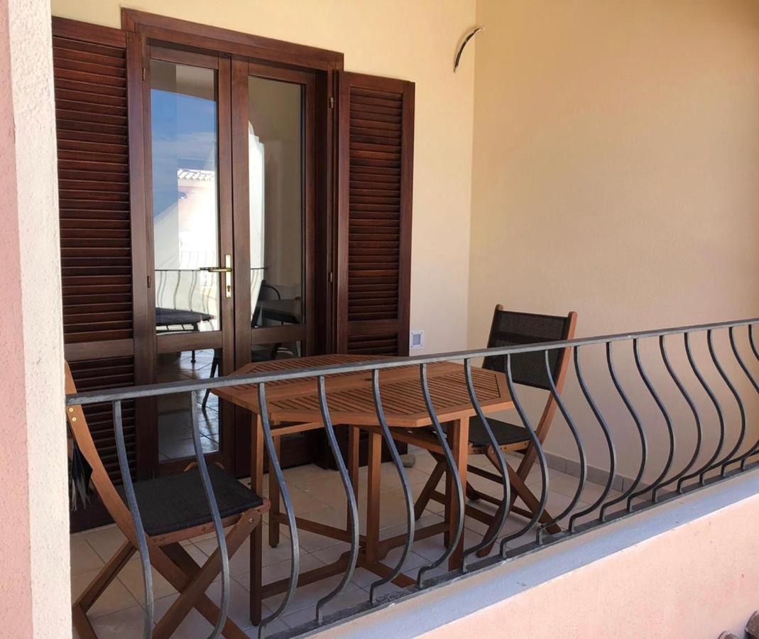 Superior Apartment San Teodoro Center Екстер'єр фото
